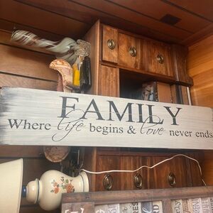 Wall decor family sign